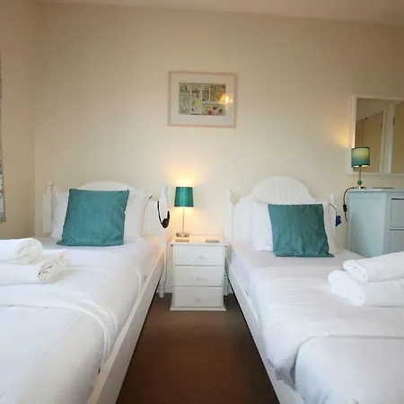 بيت للعطل Spacious Family With Parking In Clifton بريستول